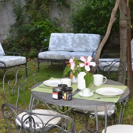 Holiday home Il Giardino Di Caronda